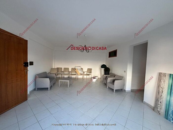 Appartamento quadrilocale in affitto in Via Trento Trappeto Pa Italia, Trappeto