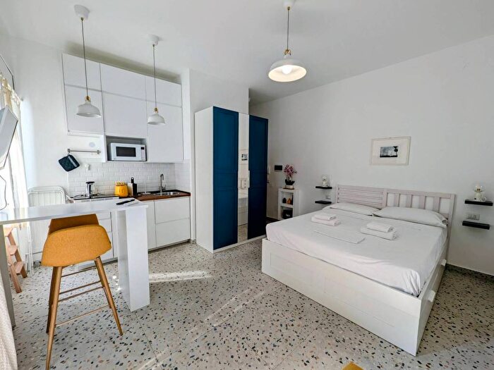 Appartamento monolocale in affitto in Via Marco d'Agrate, Corvetto, Milano