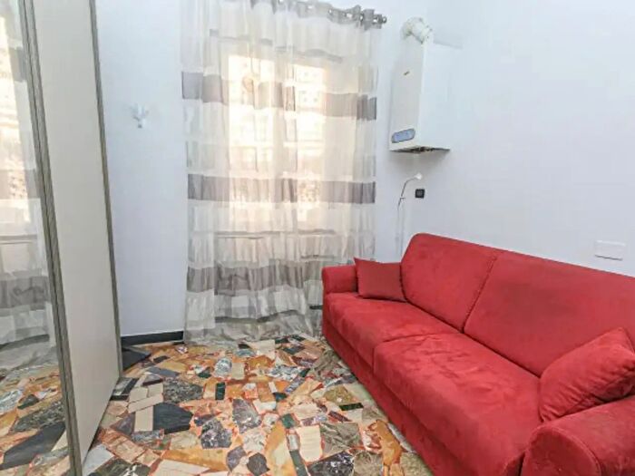 Appartamento trilocale in vendita in Viale Varni Geno, Genova