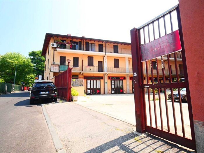Appartamento bilocale in affitto in Via Varesina, Certosa, Milano