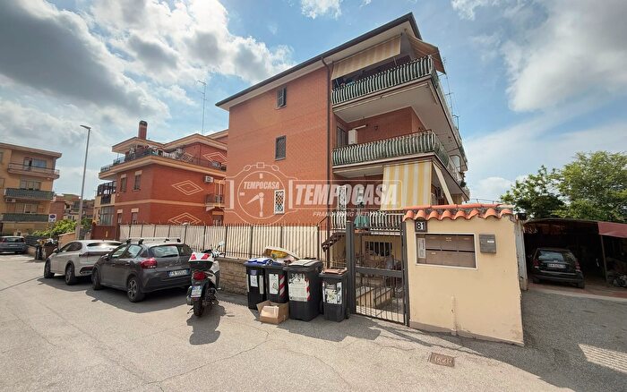 Appartamento quadrilocale in vendita in Via della Palmarola Nuova, Roma