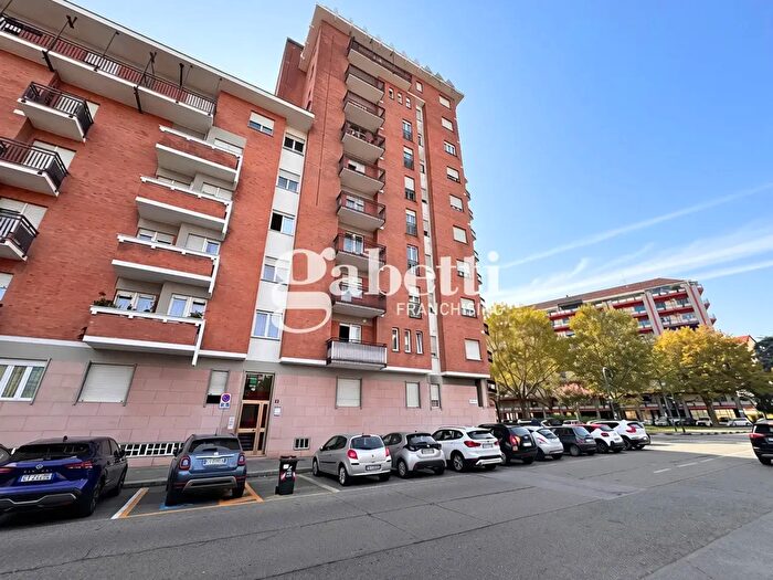 Appartamento trilocale in vendita in Via Don Grazioli, Torino