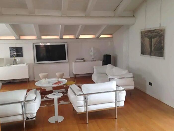 Appartamento in affitto in Via San Vitale, Bologna