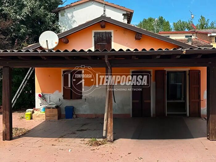Appartamento bilocale in vendita in Via delle Valli, Mirandola