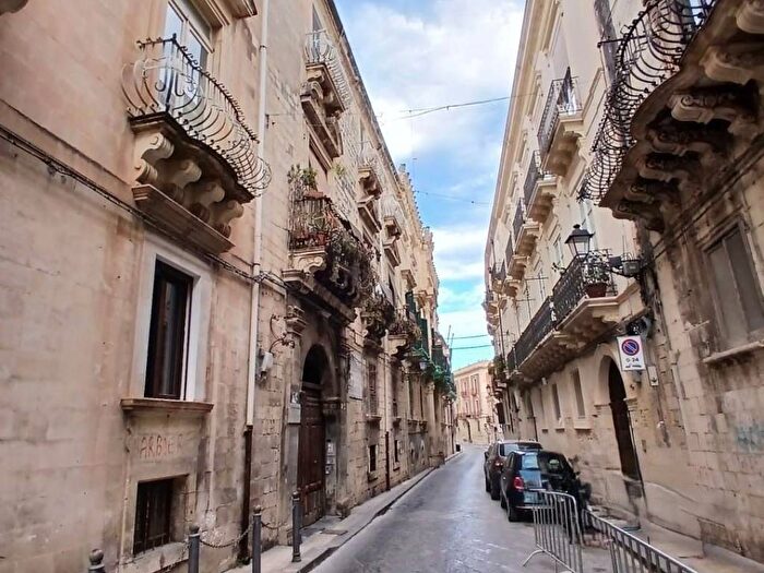Appartamento bilocale in affitto in Via della Maestranza, Ortigia, Siracusa