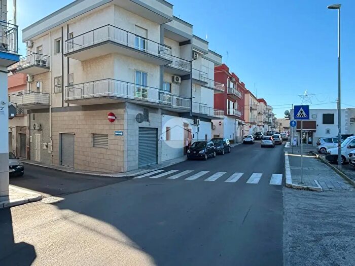 Appartamento con 5 locali in vendita in Via Trani, Manfredonia