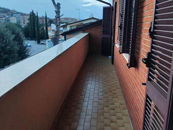 Appartamento trilocale in affitto in Via Sputnik, Chiugiana La Commenda, Corciano