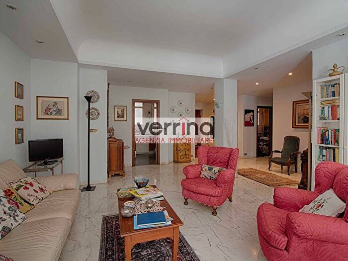 Appartamento quadrilocale in affitto in Via Oreste De Gaspari, Albaro, Genova