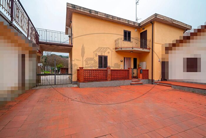 Casa con 5 locali in vendita in Via Stecco, Figline e Incisa Valdarno