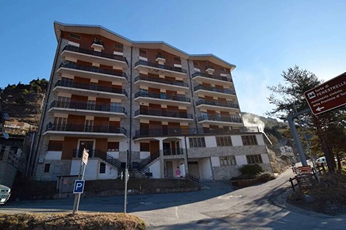 Appartamento trilocale in vendita in Via del Forte, Fenestrelle