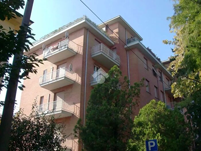 Appartamento quadrilocale in vendita in Via Marmolada, Parma