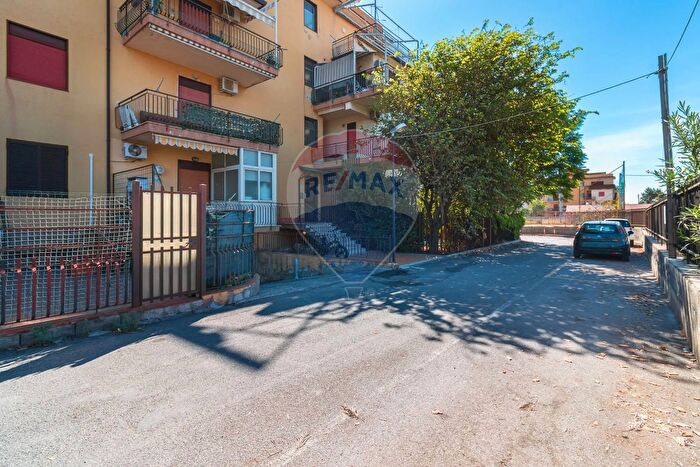 Appartamento bilocale in vendita in Via Porticato, Giardini Naxos