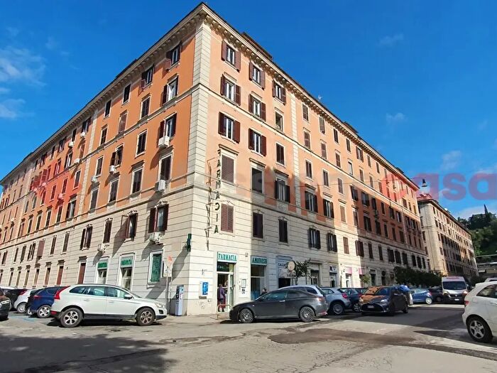 Appartamento bilocale in affitto in Via Amerigo Vespucci, Roma