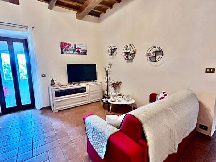 Appartamento con 6 locali in vendita in Via Principe Umberto, Ronciglione