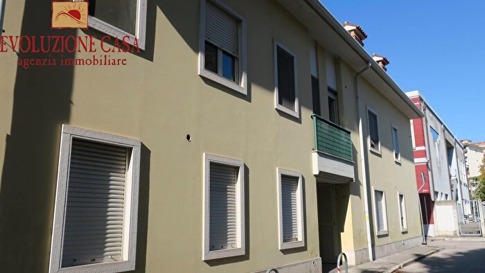 Appartamento quadrilocale in vendita in Via Alfieri, Monfalcone