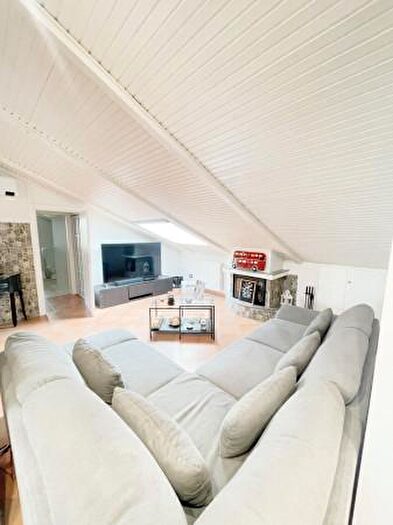 Appartamento quadrilocale in vendita in Via Stazione, Rosta