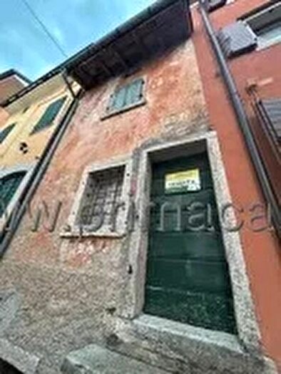 Casa quadrilocale in vendita in Via Marconi, Ferrara Di Monte Baldo