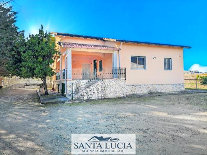 Casa con 6 locali in vendita in Contrada Vito Soldano, Canicatti