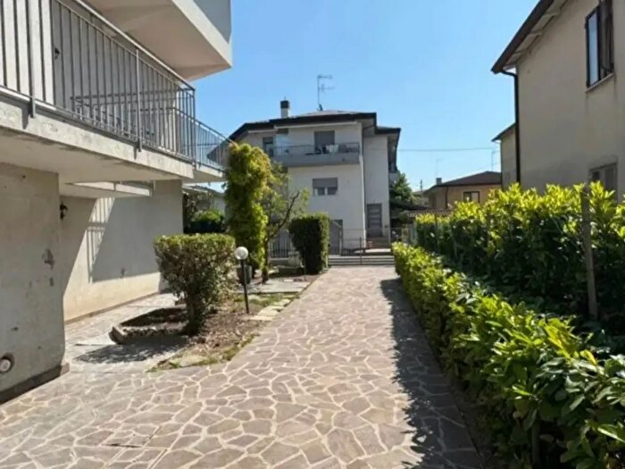 Casa quadrilocale in vendita in Via Zanella, Cadoneghe