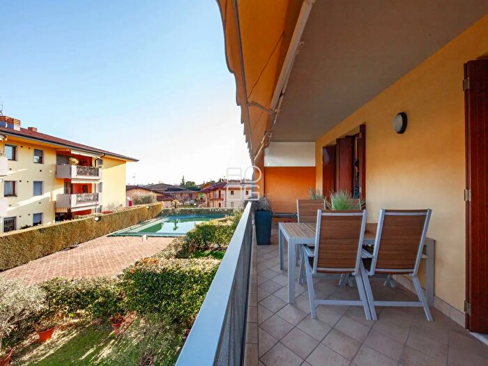 Appartamento bilocale in vendita in Via Albinoni, Desenzano Del Garda