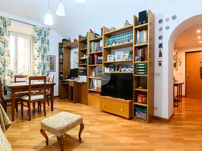 Appartamento bilocale in vendita in Via degli Equi, Roma