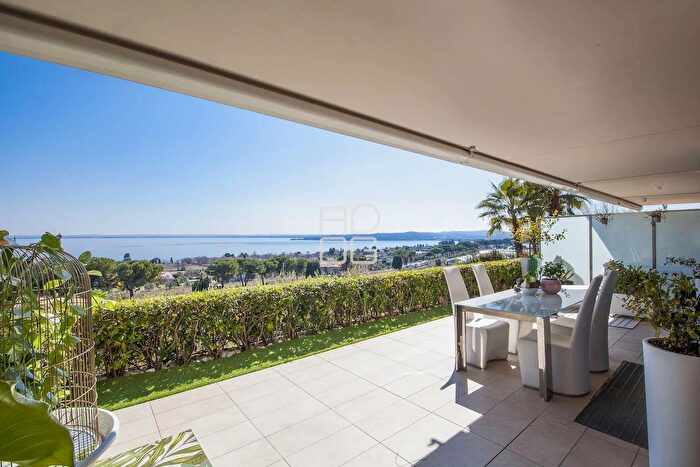 Appartamento con 5 locali in vendita in Via Pergola, Moniga Del Garda