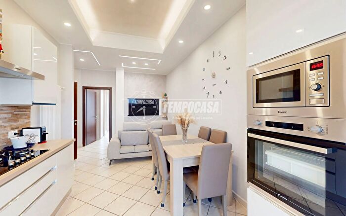 Appartamento trilocale in vendita in Corso Orbassano, Torino