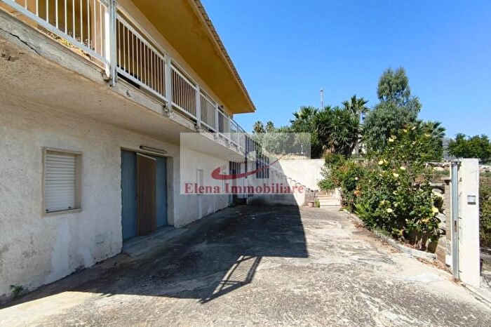 Casa con 5 locali in vendita in Alcamo