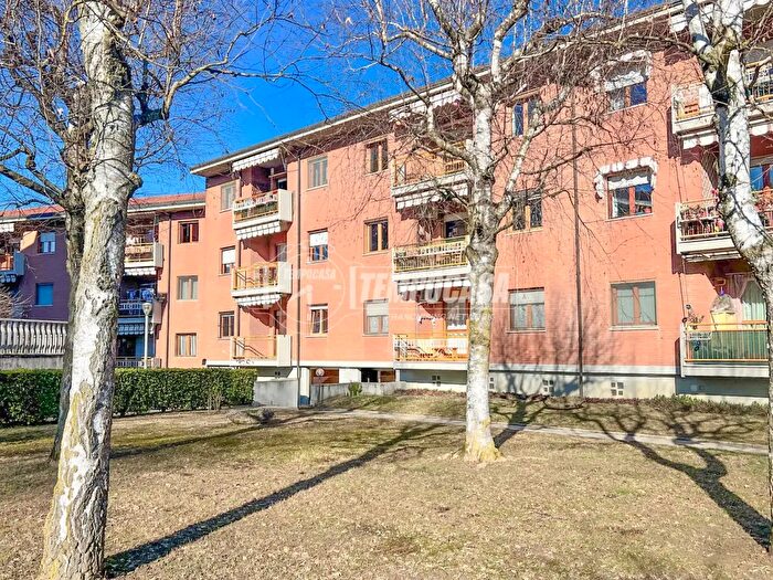 Appartamento quadrilocale in vendita in Via Belvedere, Trofarello