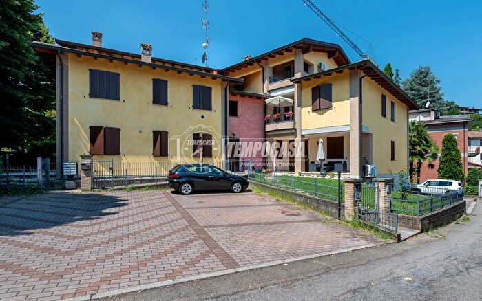 Appartamento trilocale in vendita in Castellarano