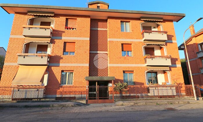 Appartamento trilocale in vendita in Via Pontida, Rho