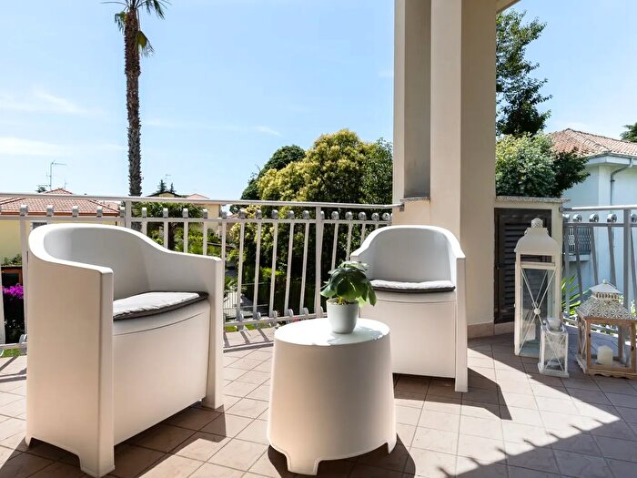 Appartamento trilocale in vendita in Via Ugo Foscolo, Diano Marina