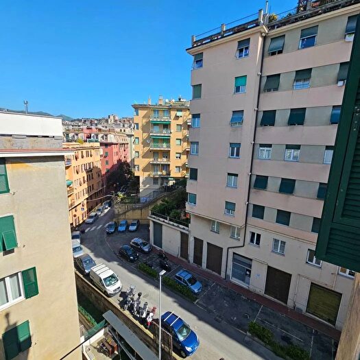 Appartamento bilocale in vendita in Zona San Fruttuoso Genova, Genova
