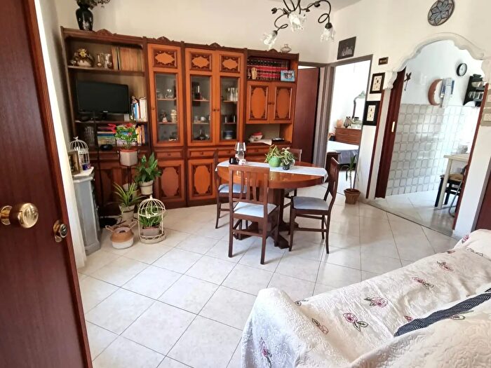 Appartamento in vendita in Via Natale Gallino, Genova