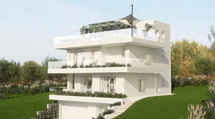 Casa con 10 locali in vendita in Str La Ciarulla, San Marino