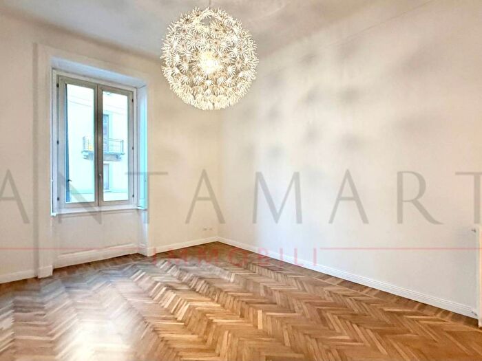 Appartamento quadrilocale in affitto in Guastalla, Milano