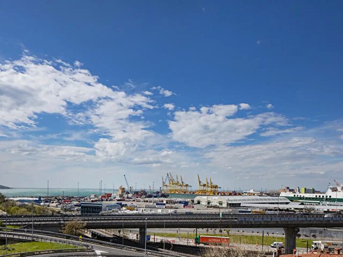 Appartamento quadrilocale in vendita in Trieste