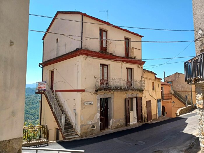 Appartamento bilocale in vendita in Via Principe Carafa, Castel San Lorenzo