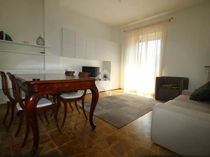 Appartamento trilocale in affitto in Via Broseta, Bergamo