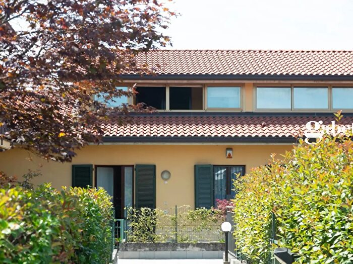 Casa bilocale in vendita in Via San Giorgio, Brivio