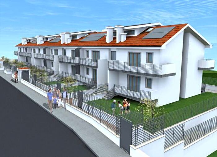 Appartamento con 5 locali in vendita in Vicolo Patatona, Ciampino