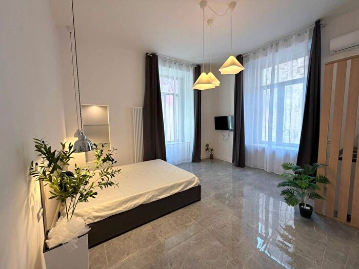 Appartamento monolocale in affitto in Via Trinità degli Spagnoli, Quartieri Spagnoli, Napoli