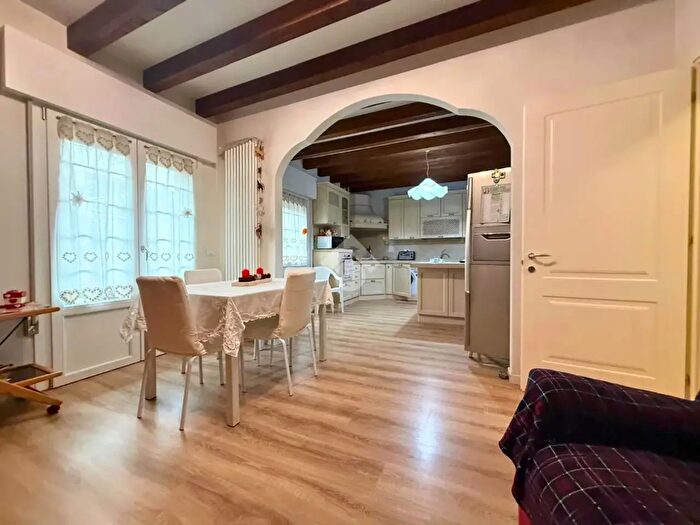 Appartamento trilocale in vendita in Via della Costituzione, Mogliano Veneto