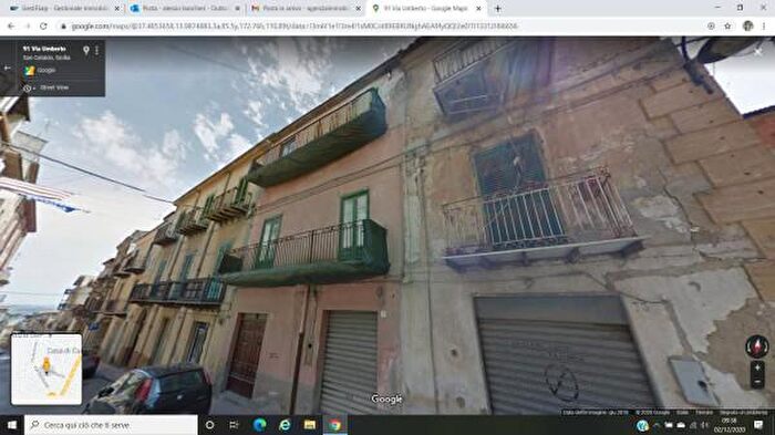 Casa con 6 locali in vendita in Via Umberto, San Cataldo