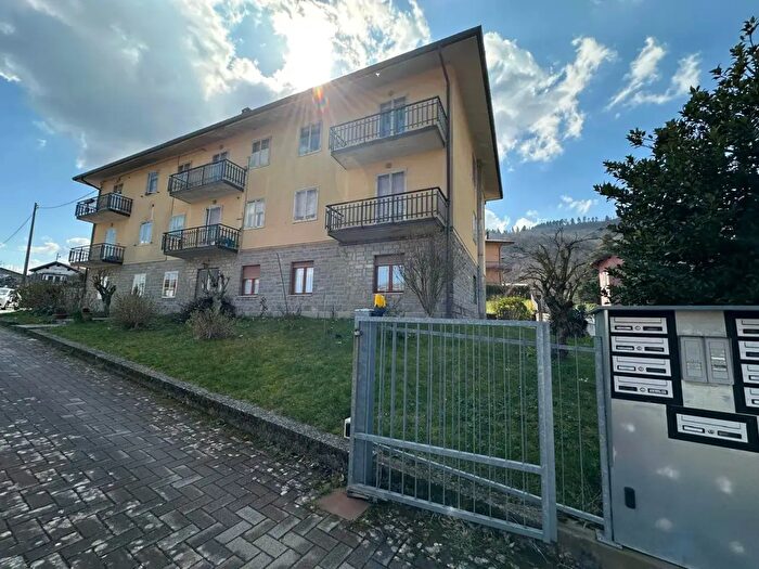 Appartamento quadrilocale in vendita in Via Alberto Dallolio, Castiglione Dei Pepoli