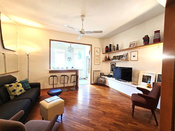 Appartamento trilocale in vendita in Via dei Serragli, Santo Spirito, Firenze