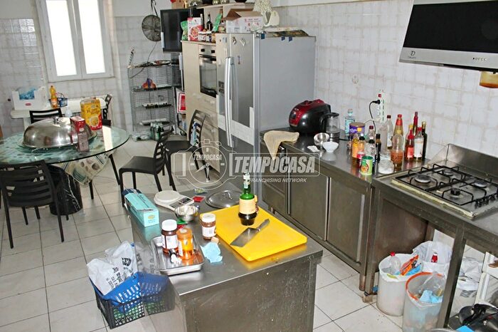 Appartamento con 5 locali in vendita in Via Don Giovanni Minzoni, Cupramontana