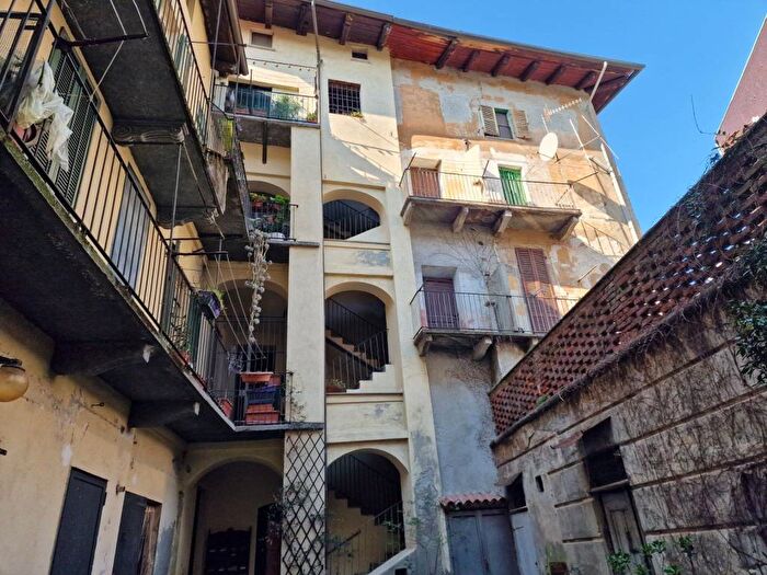 Appartamento trilocale in affitto in Via Arduino, Ivrea