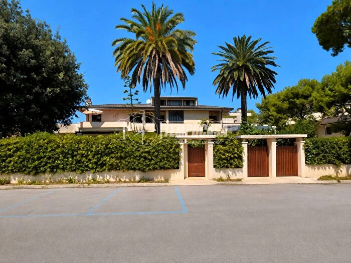 Appartamento trilocale in vendita in Via Vittorio Veneto a, Porto San Giorgio