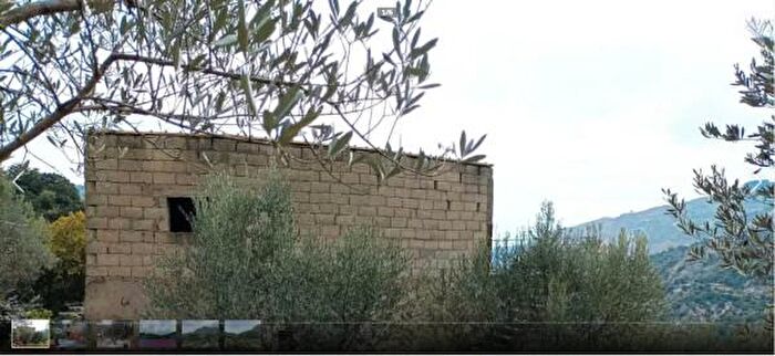 Casa con 6 locali in vendita in Sp, Alcara Li Fusi